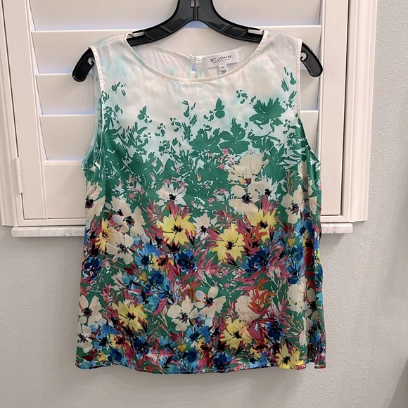 🌟Authentic St. John’s Blouse🌟💐 - Picture 1 of 4